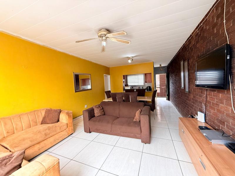 1 Bedroom Property for Sale in Germiston South Gauteng