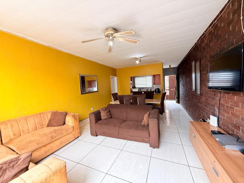 1 Bedroom Property for Sale in Germiston South Gauteng