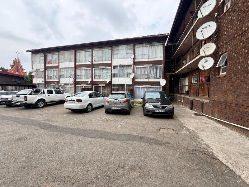 1 Bedroom Property for Sale in Germiston South Gauteng