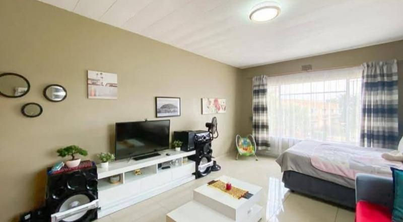 1 Bedroom Property for Sale in Primrose Gauteng