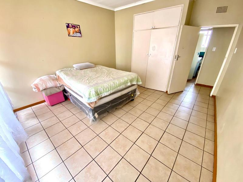 2 Bedroom Property for Sale in Florida Gauteng