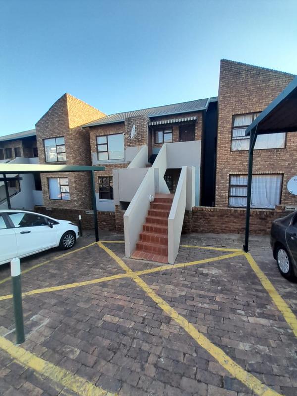 2 Bedroom Property for Sale in Bassonia Gauteng