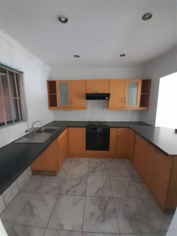 2 Bedroom Property for Sale in Bassonia Gauteng