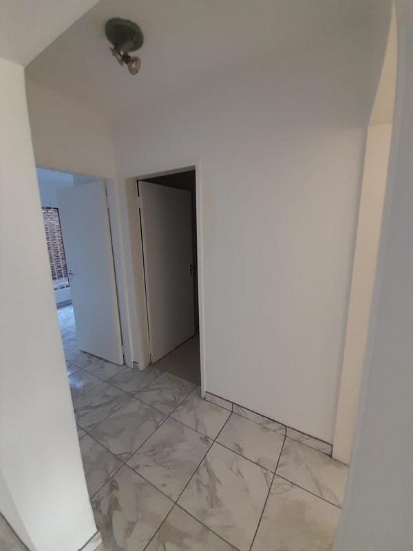 2 Bedroom Property for Sale in Bassonia Gauteng