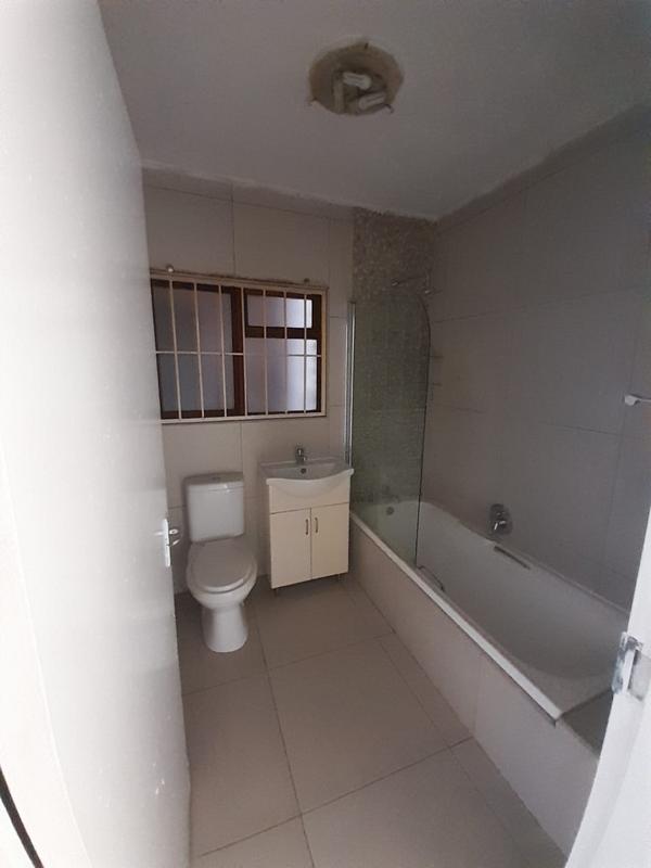 2 Bedroom Property for Sale in Bassonia Gauteng