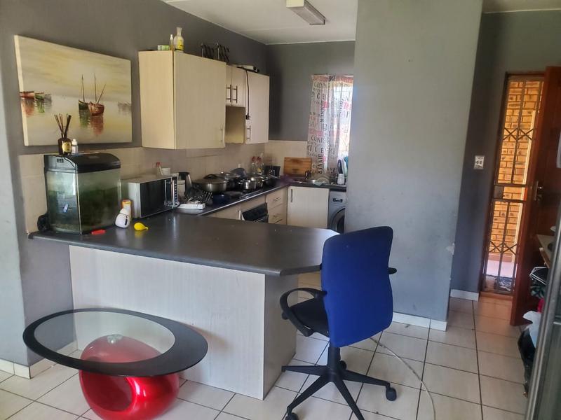 2 Bedroom Property for Sale in Rosettenville Gauteng