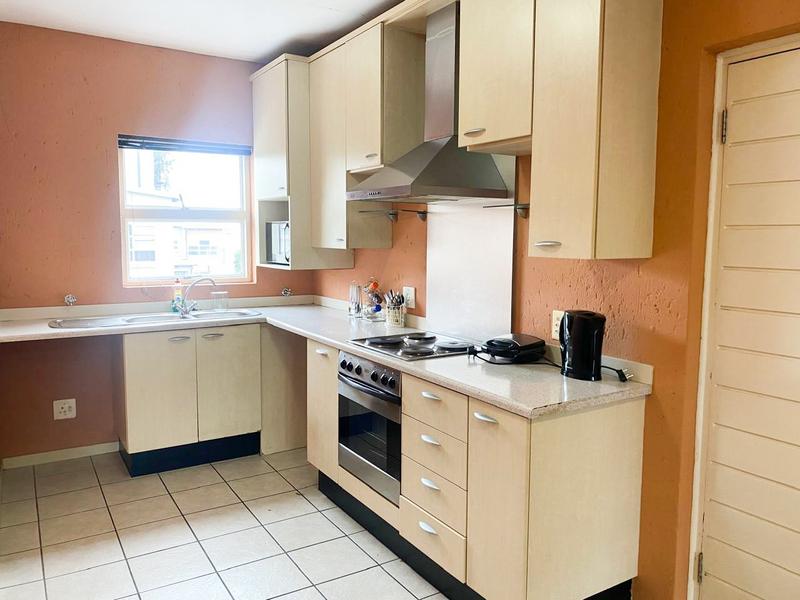 To Let 2 Bedroom Property for Rent in Lonehill Gauteng