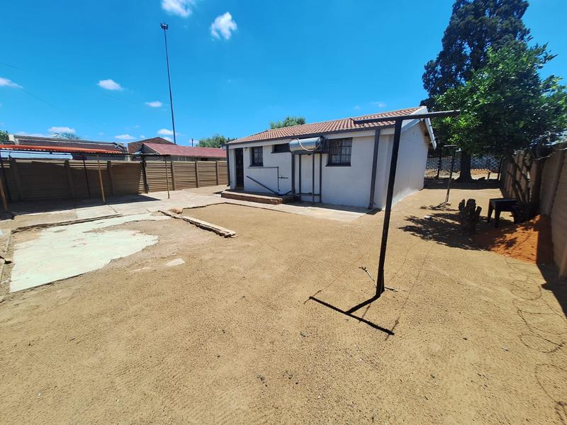 2 Bedroom Property for Sale in Mabopane Gauteng