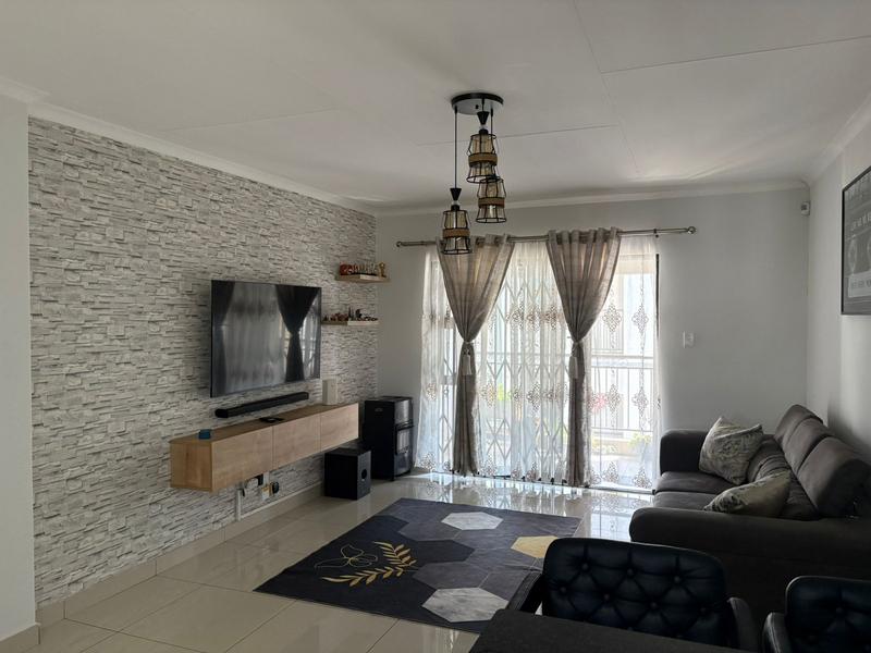 2 Bedroom Property for Sale in Crystal Park Gauteng