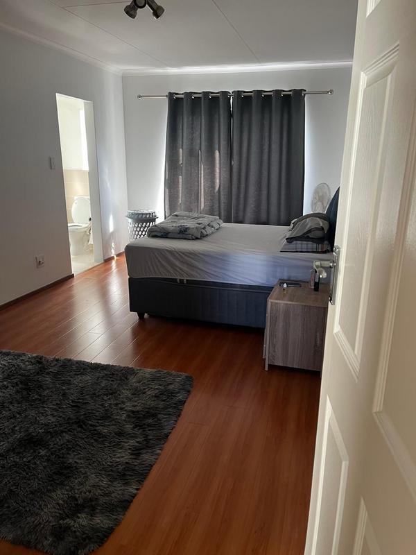 2 Bedroom Property for Sale in Crystal Park Gauteng