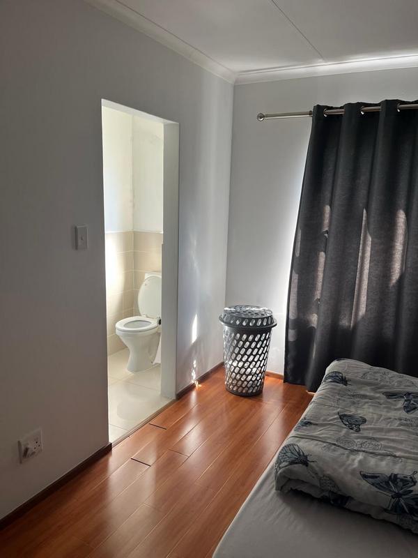 2 Bedroom Property for Sale in Crystal Park Gauteng