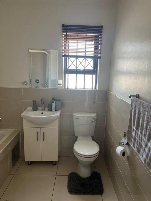2 Bedroom Property for Sale in Crystal Park Gauteng