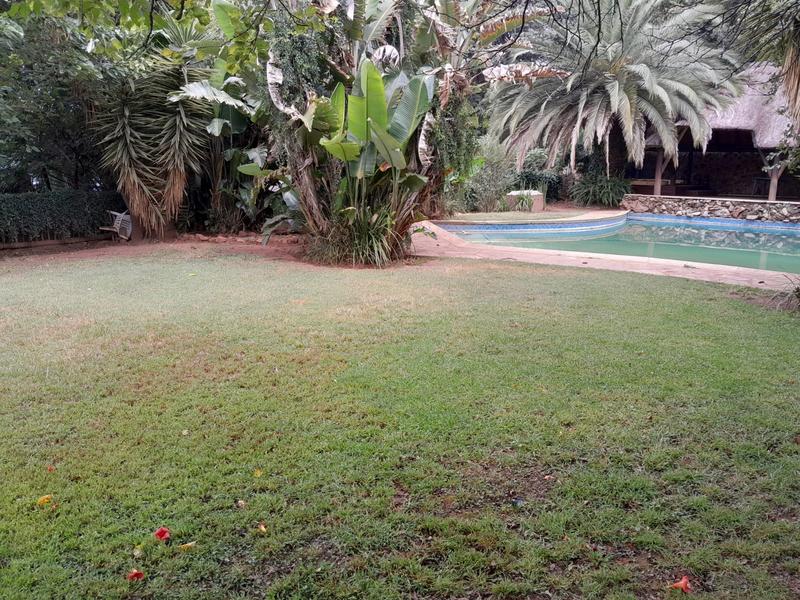 5 Bedroom Property for Sale in Cyrildene Gauteng