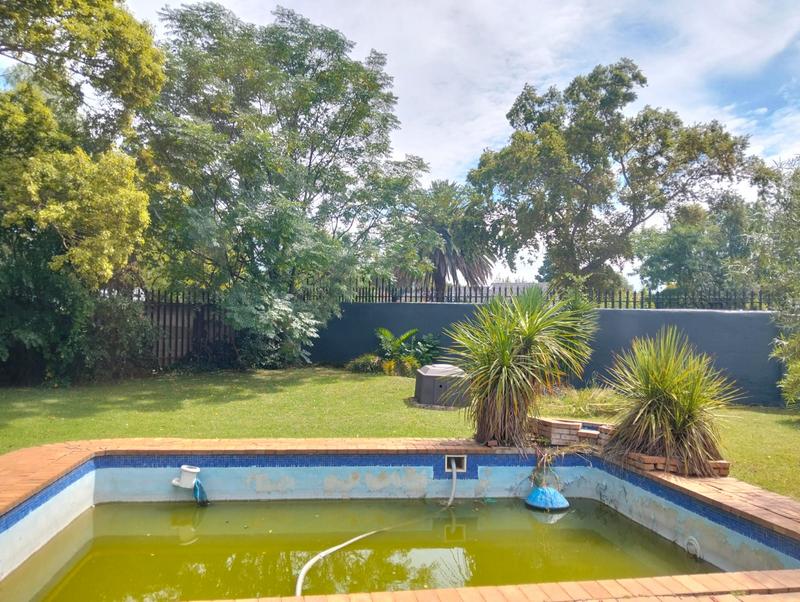 4 Bedroom Property for Sale in Brackenhurst Gauteng