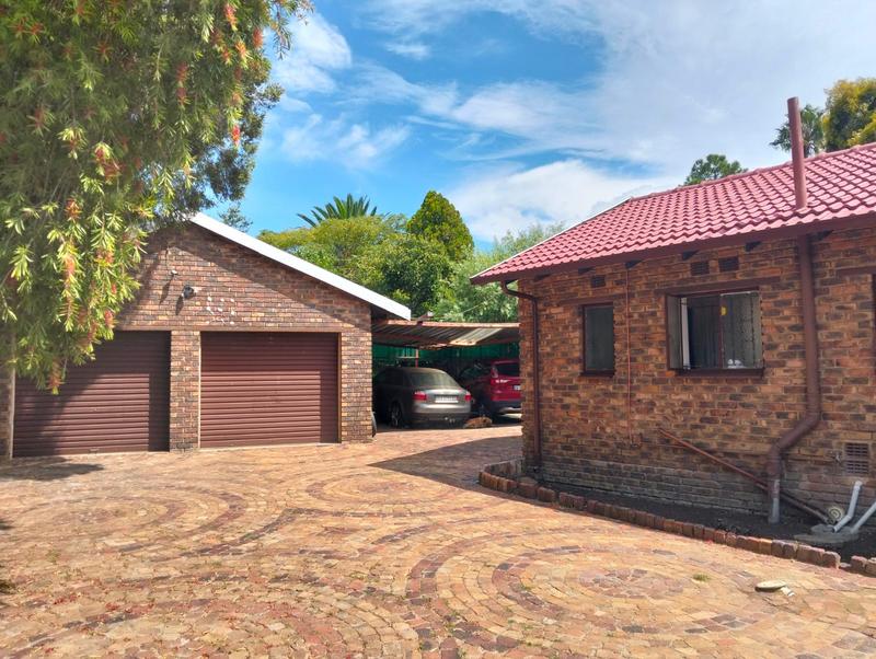 4 Bedroom Property for Sale in Brackenhurst Gauteng