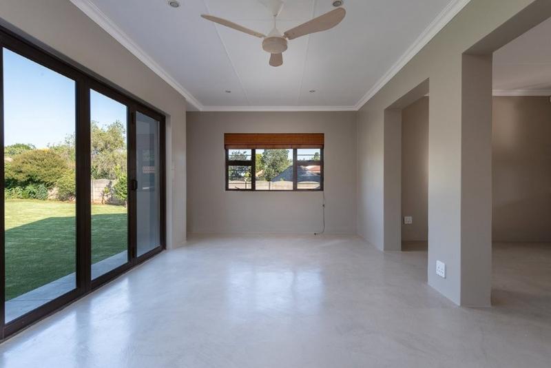 3 Bedroom Property for Sale in Brackenhurst Gauteng