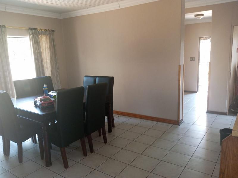 4 Bedroom Property for Sale in Petersfield Gauteng