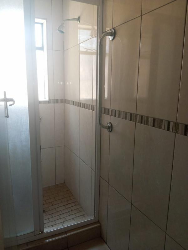 4 Bedroom Property for Sale in Petersfield Gauteng