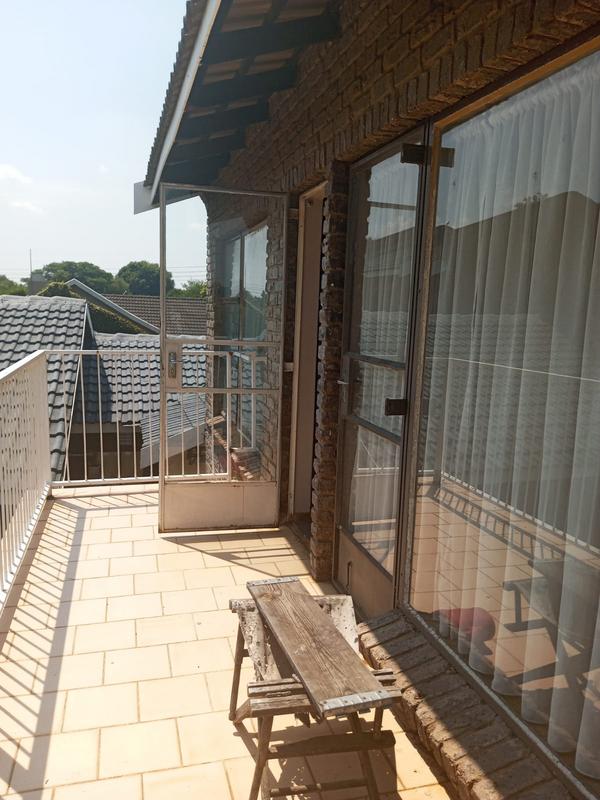 4 Bedroom Property for Sale in Petersfield Gauteng