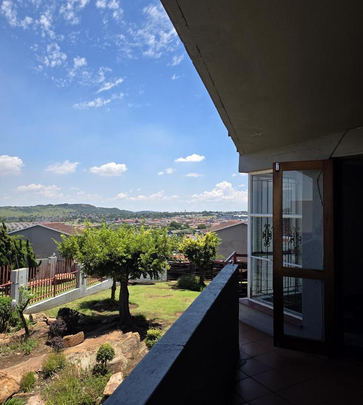 2 Bedroom Property for Sale in Ridgeway Gauteng