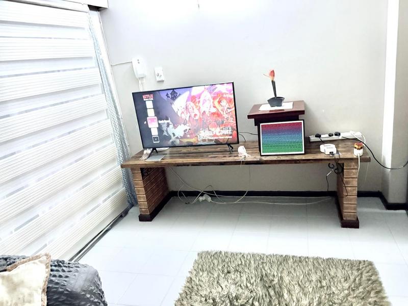 To Let 1 Bedroom Property for Rent in Blairgowrie Gauteng