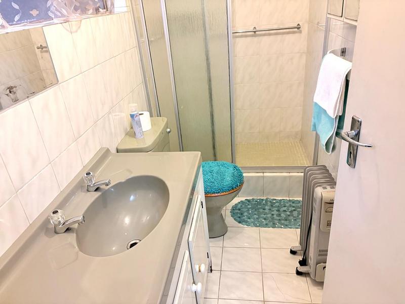 To Let 1 Bedroom Property for Rent in Blairgowrie Gauteng