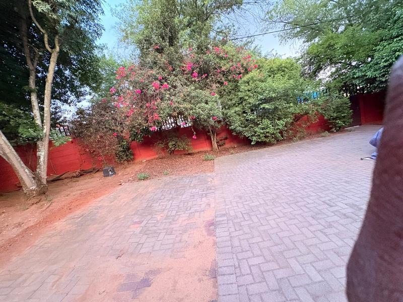 To Let 1 Bedroom Property for Rent in Blairgowrie Gauteng