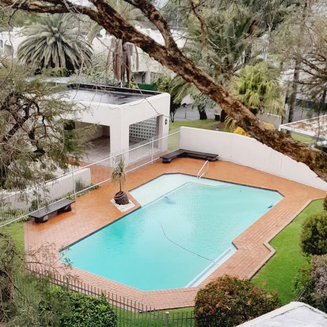 To Let 2 Bedroom Property for Rent in Sandton Central Gauteng