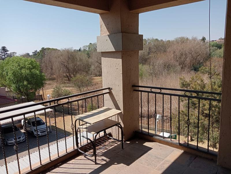 To Let 1 Bedroom Property for Rent in Weltevreden Park Gauteng