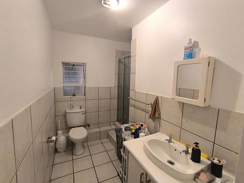 2 Bedroom Property for Sale in Hillcrest Gauteng