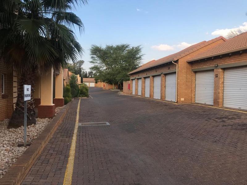 2 Bedroom Property for Sale in Mooikloof Ridge Gauteng