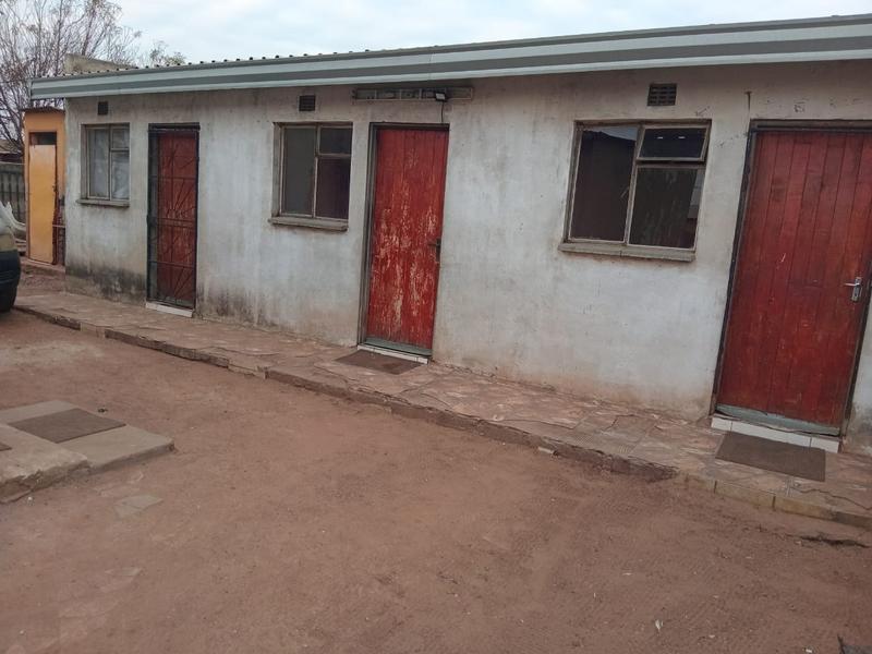 2 Bedroom Property for Sale in Katlehong South Gauteng