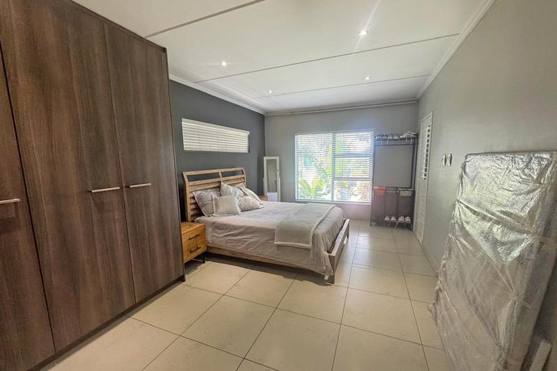 To Let 2 Bedroom Property for Rent in Sandown Gauteng