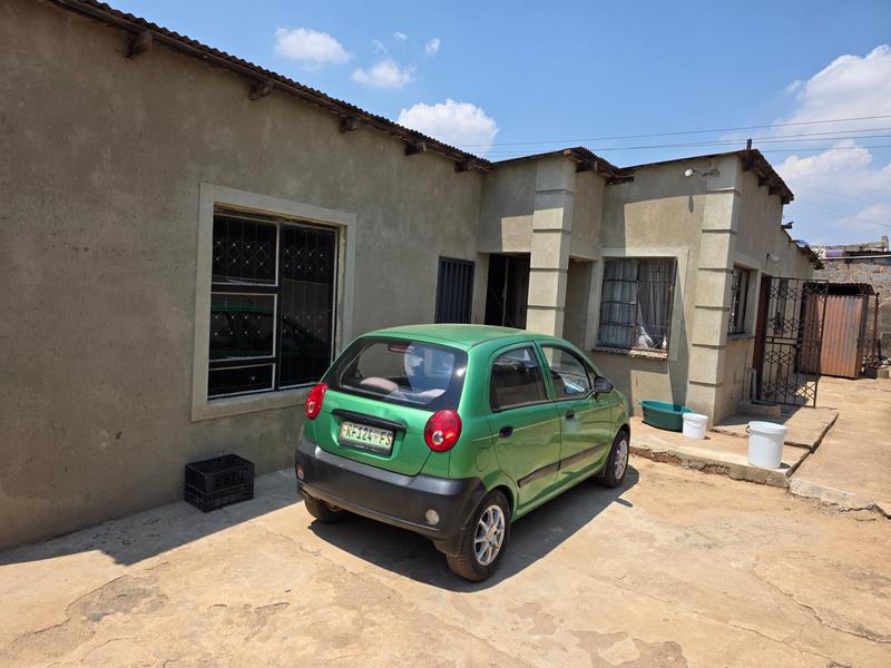 5 Bedroom Property for Sale in Ivory Park Gauteng