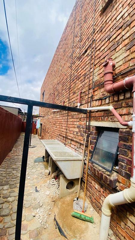 10 Bedroom Property for Sale in Tembisa Gauteng