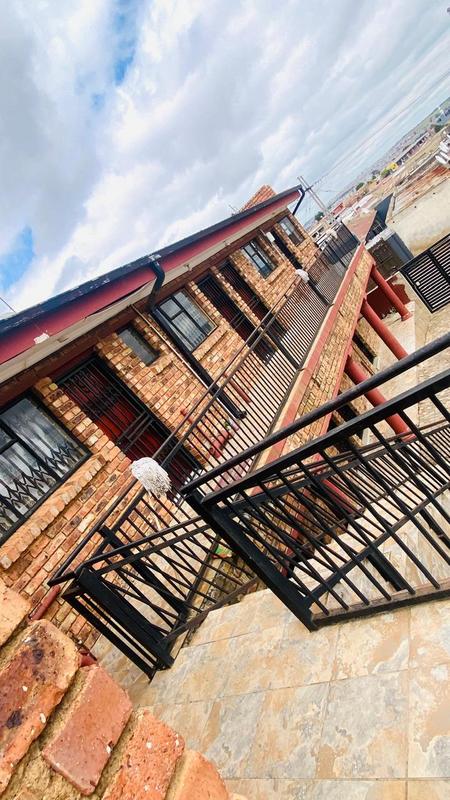 10 Bedroom Property for Sale in Tembisa Gauteng