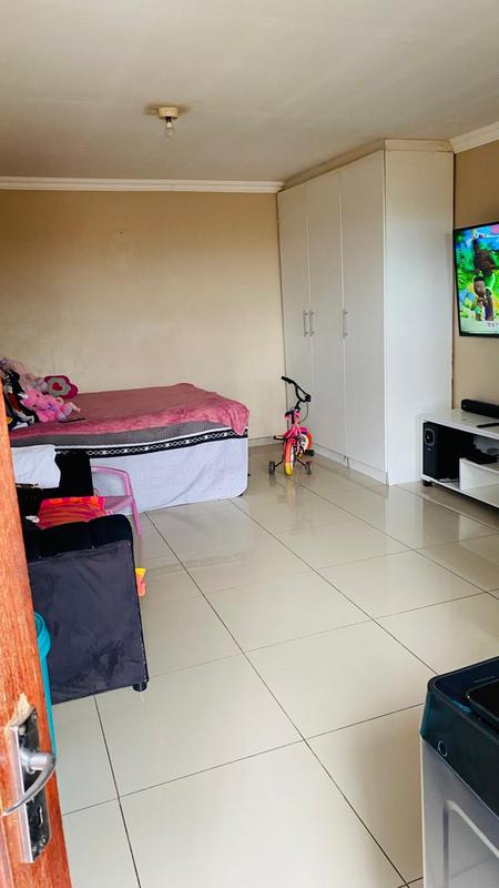 10 Bedroom Property for Sale in Tembisa Gauteng