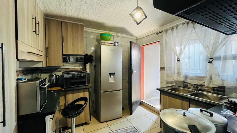 2 Bedroom Property for Sale in Eldorado Park Gauteng