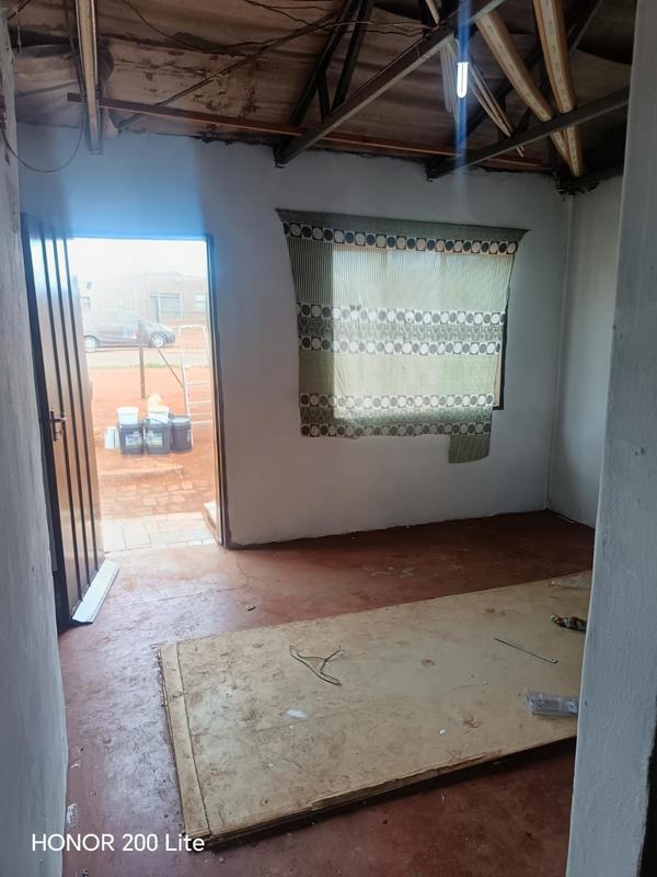 2 Bedroom Property for Sale in Lehae Gauteng