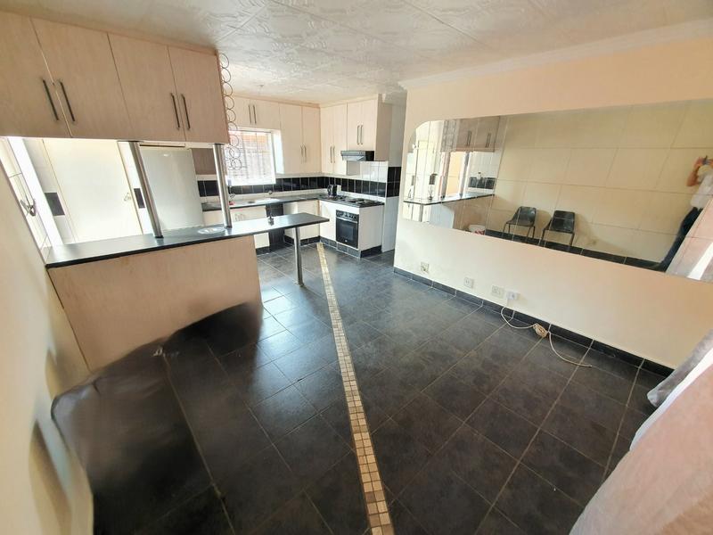 3 Bedroom Property for Sale in Hesteapark Gauteng