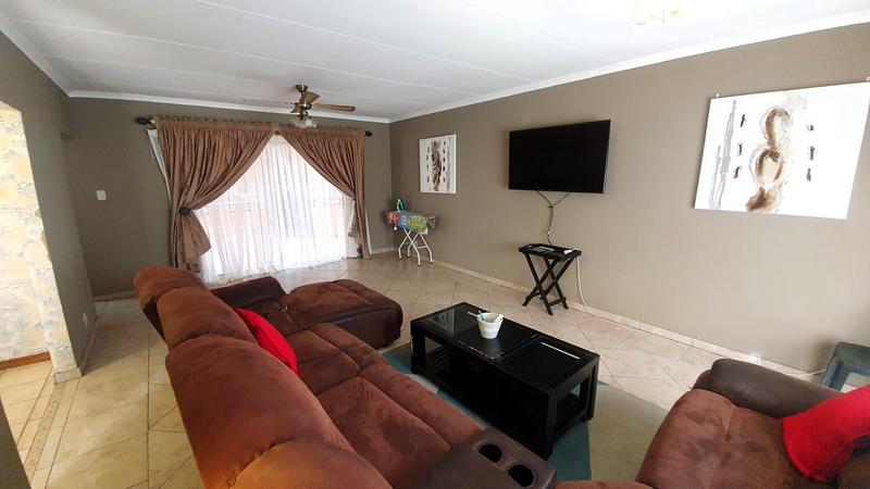 3 Bedroom Property for Sale in Sinoville Gauteng