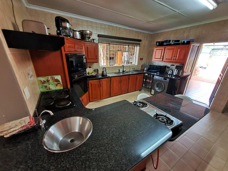 3 Bedroom Property for Sale in Sinoville Gauteng