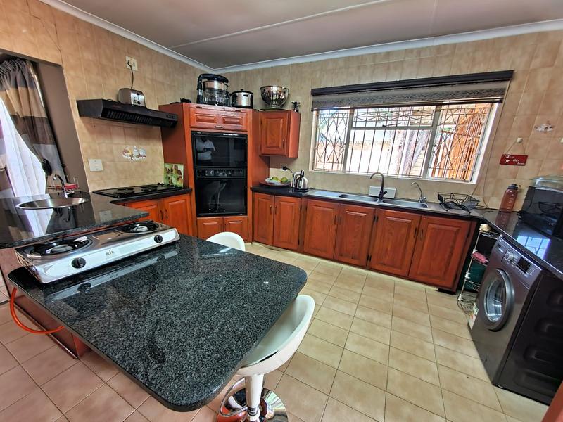 3 Bedroom Property for Sale in Sinoville Gauteng