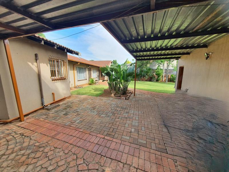 3 Bedroom Property for Sale in Sinoville Gauteng
