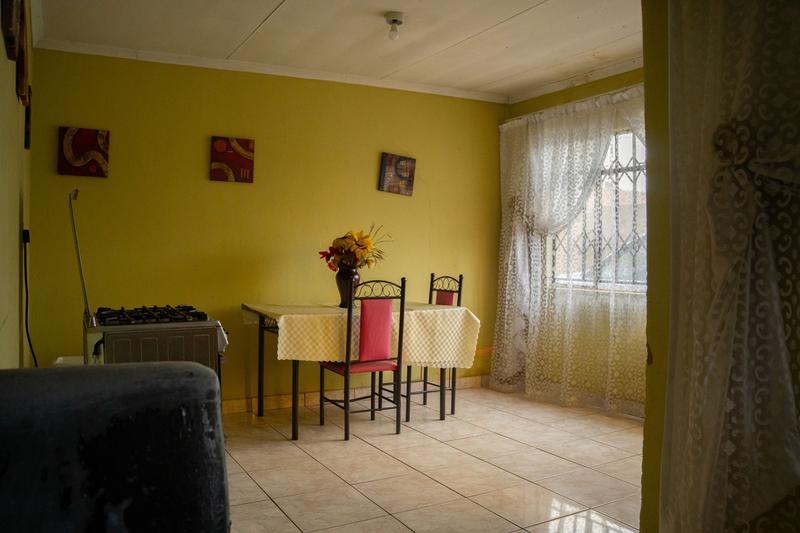 5 Bedroom Property for Sale in Thulani Gauteng