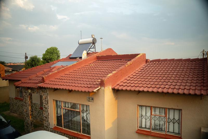 5 Bedroom Property for Sale in Thulani Gauteng