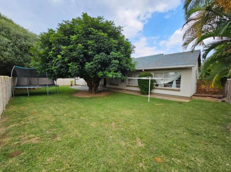 3 Bedroom Property for Sale in Dorandia Gauteng