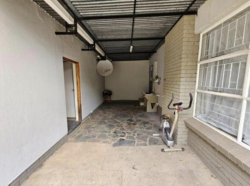 3 Bedroom Property for Sale in Dorandia Gauteng