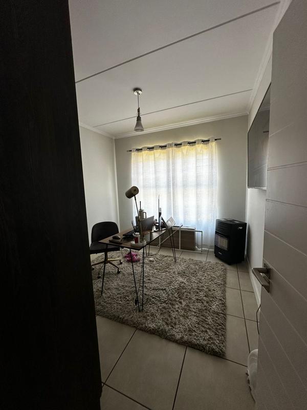 3 Bedroom Property for Sale in Olivedale Gauteng