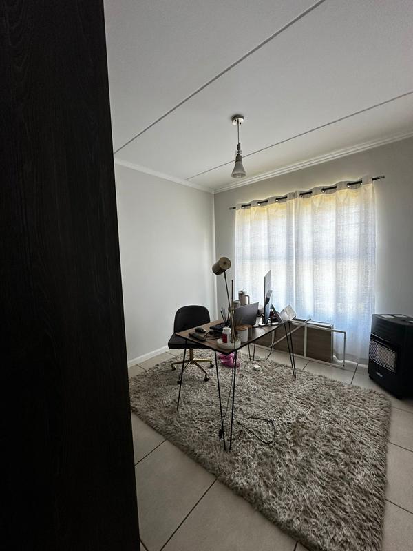 3 Bedroom Property for Sale in Olivedale Gauteng